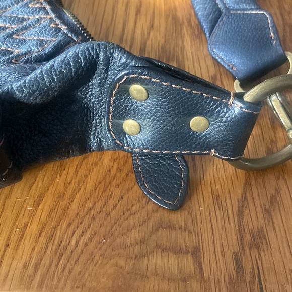 Wilsons Leather Black Shoulder Bag - Picture 10 of 11